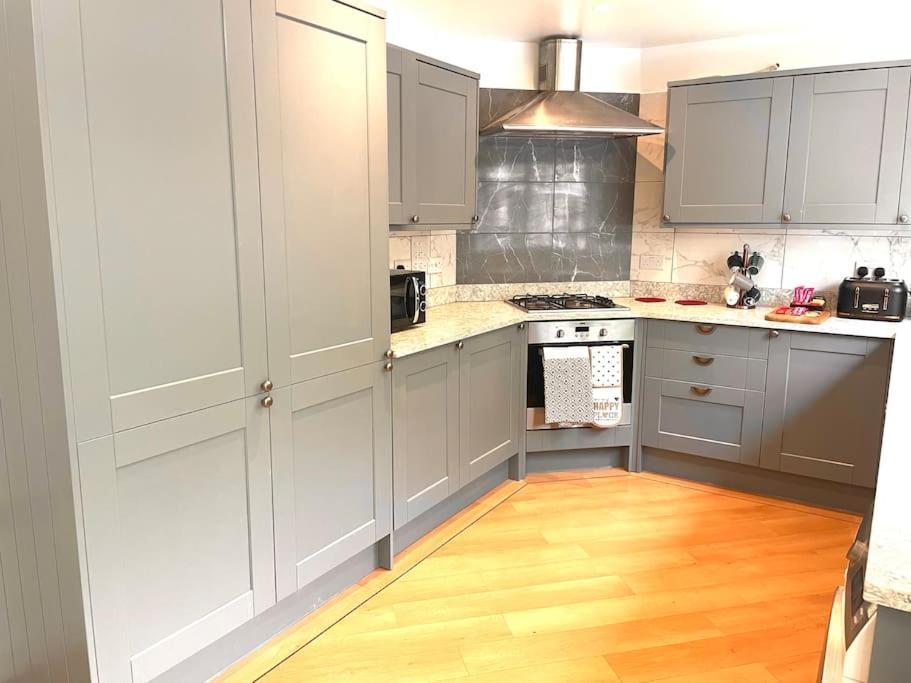 The Woodlands, Shortstay, Ideal For Families, Relocation, Contractors, Travel Stay 홀리 외부 사진